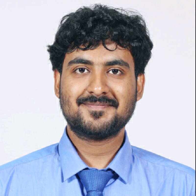 Vivek Shukla