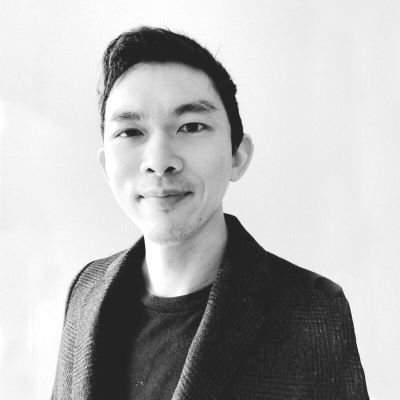 Yenwei Zheng
