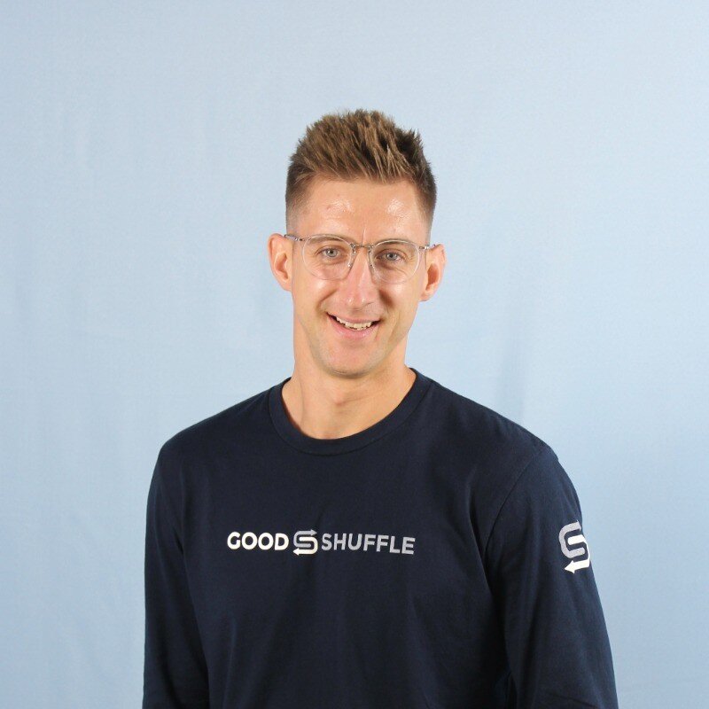 Daniel J Mullins