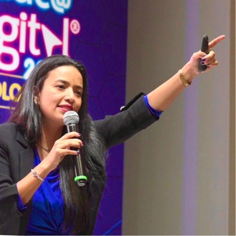 Alexandra calderon